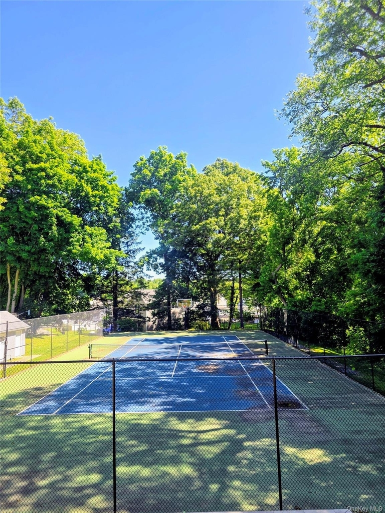 100 Chateau Lane - Photo 7