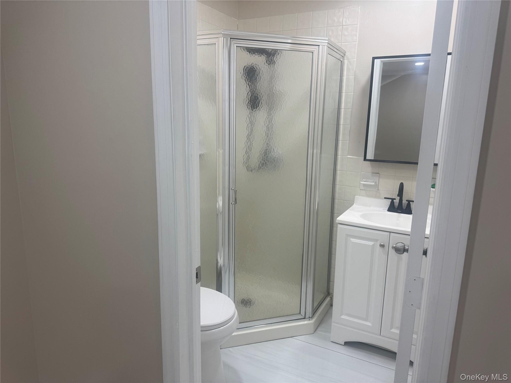 106 Pelhamdale Avenue - Photo 5