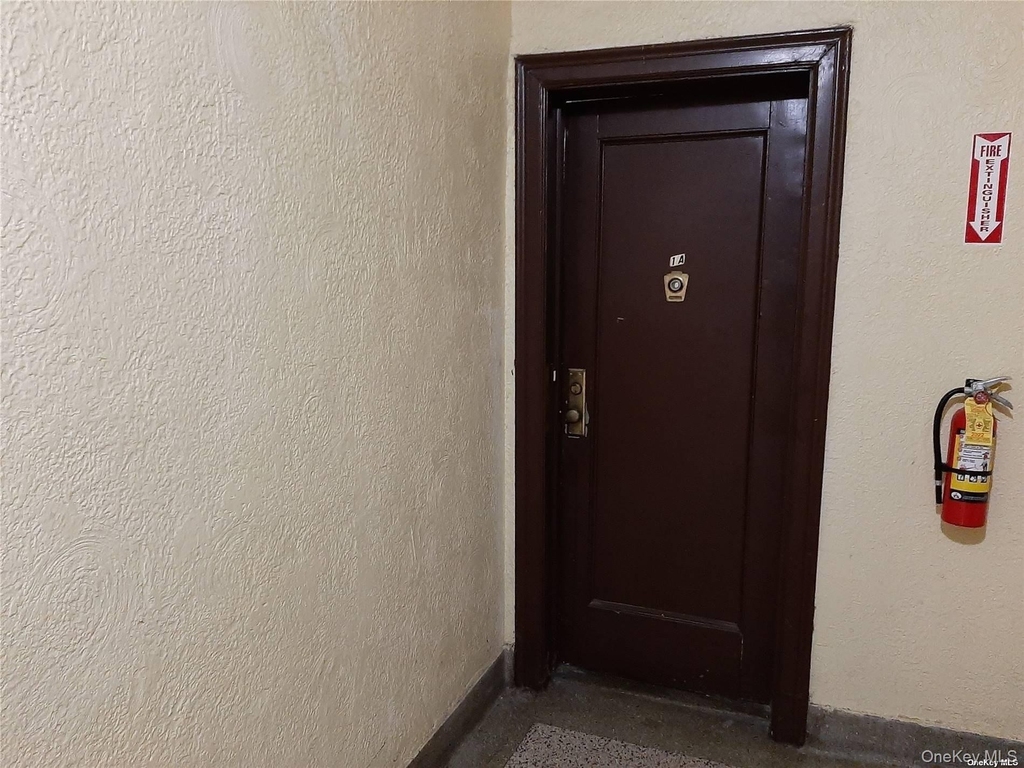 1 Hillside Avenue - Photo 1