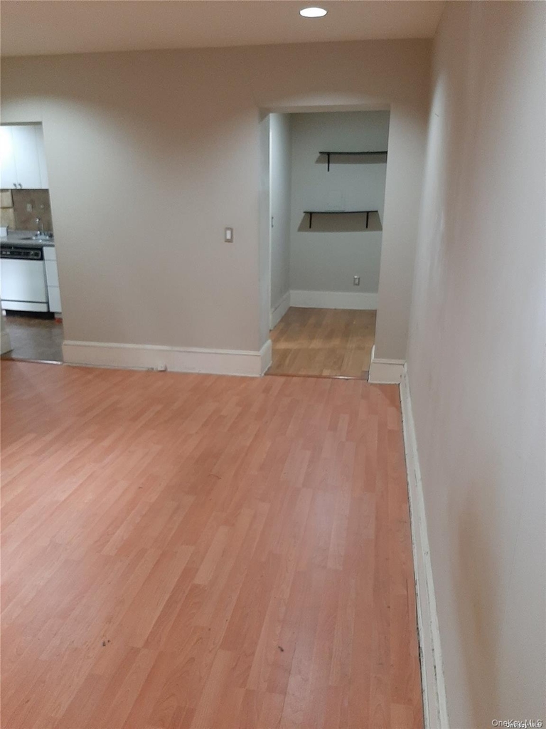 1 Hillside Avenue - Photo 14