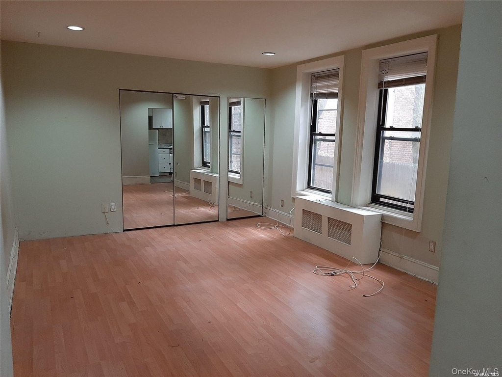 1 Hillside Avenue - Photo 5