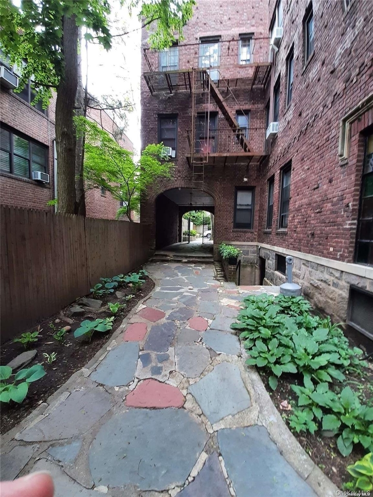1 Hillside Avenue - Photo 26