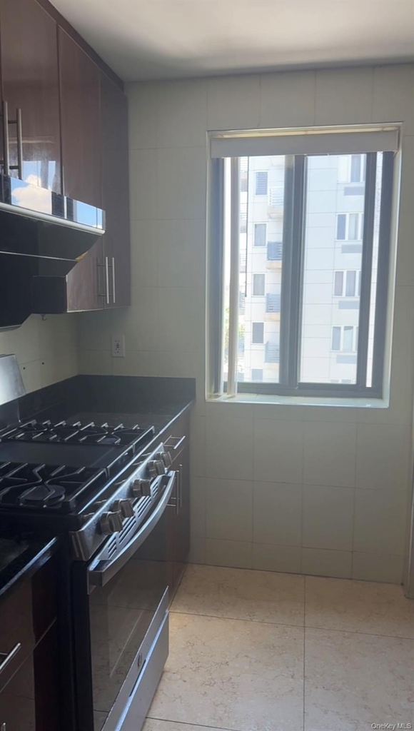 13226 Avery Avenue - Photo 1
