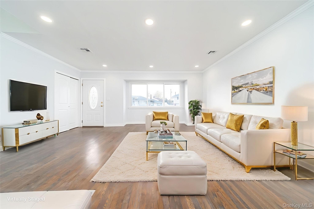 8 Spector Lane - Photo 4