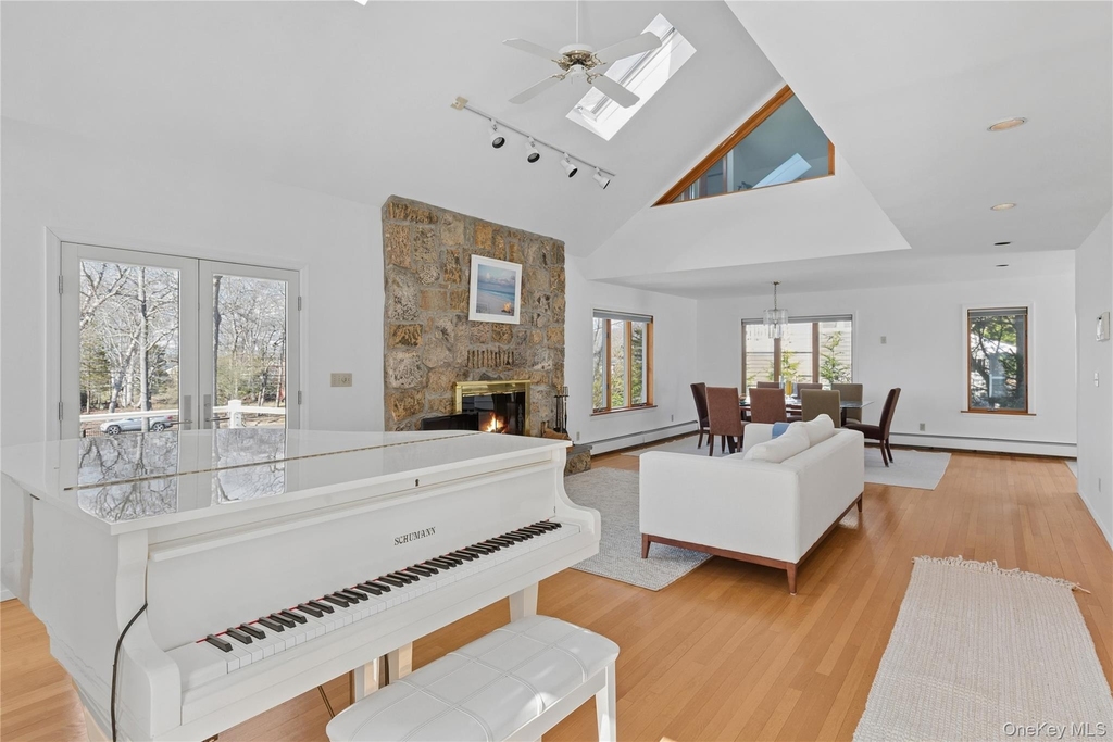18 Harbor Road - Photo 1