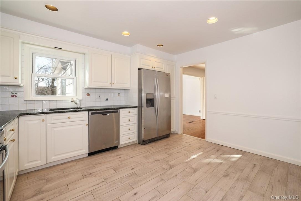65 Lincoln Road - Photo 6