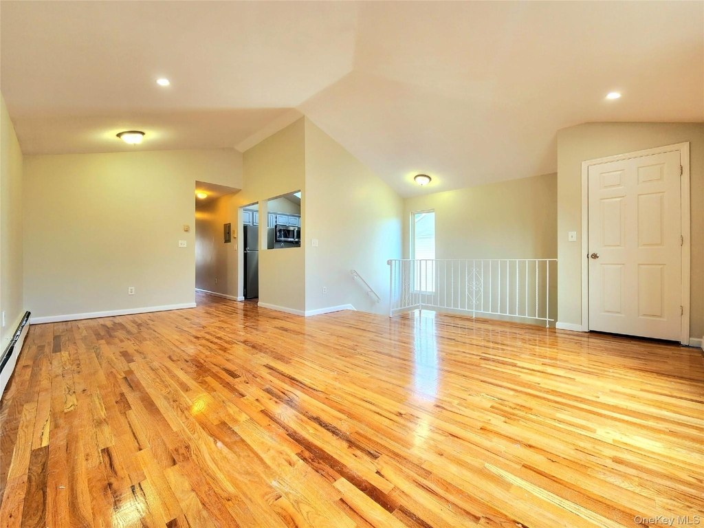 94-17 90th Avenue - Photo 3