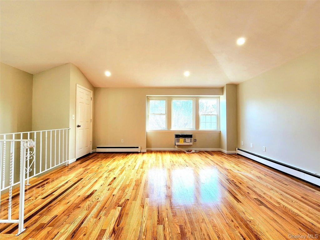 94-17 90th Avenue - Photo 7