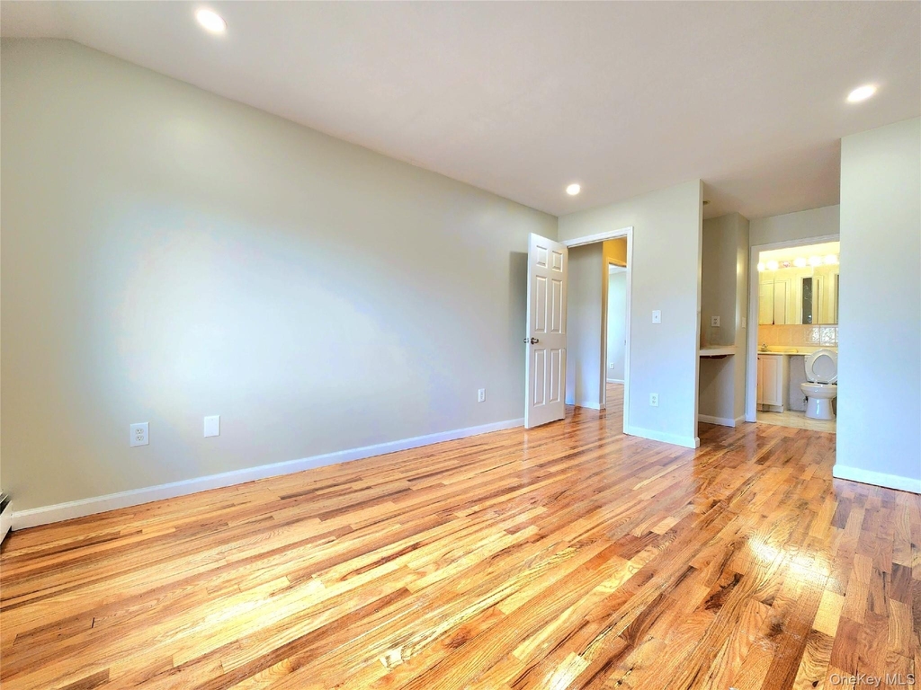 94-17 90th Avenue - Photo 13