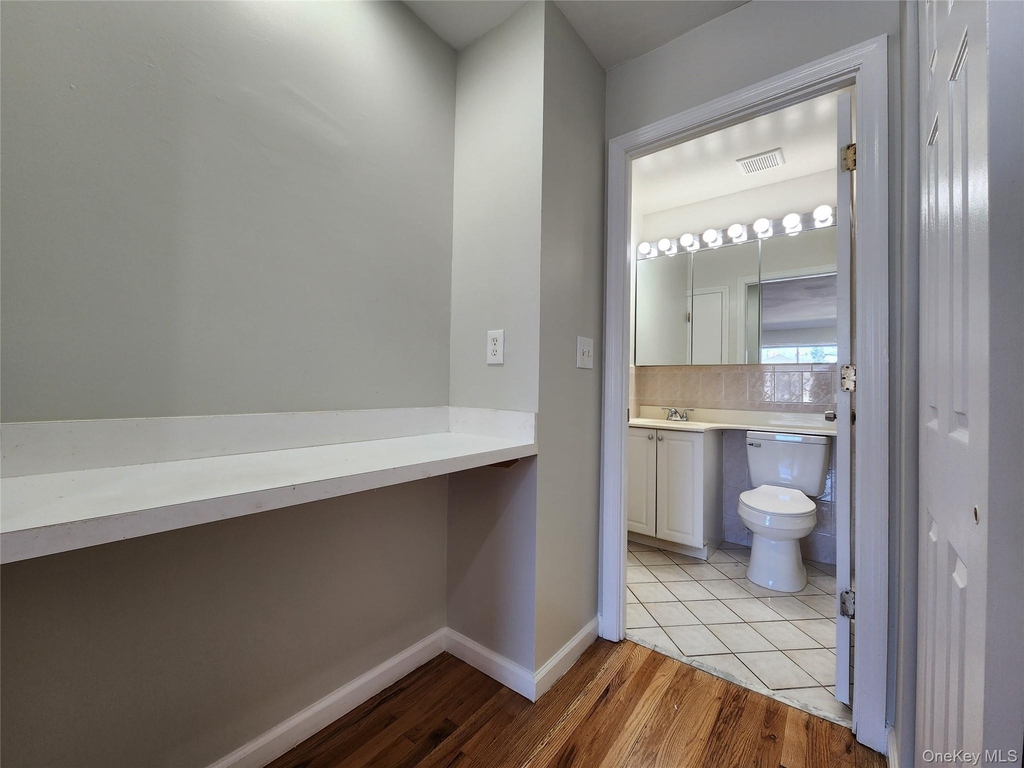 94-17 90th Avenue - Photo 16