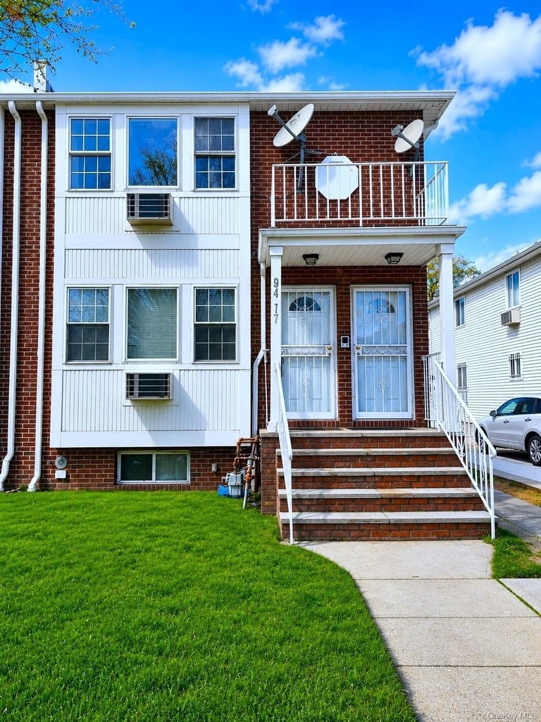 94-17 90th Avenue - Photo 0