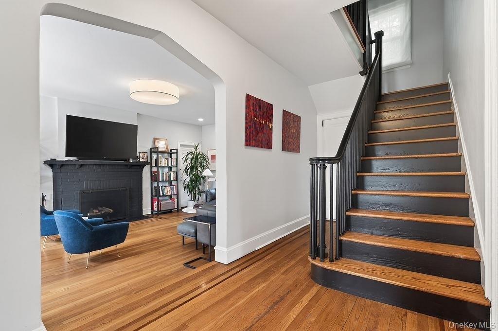 33 Lynwood Road - Photo 1