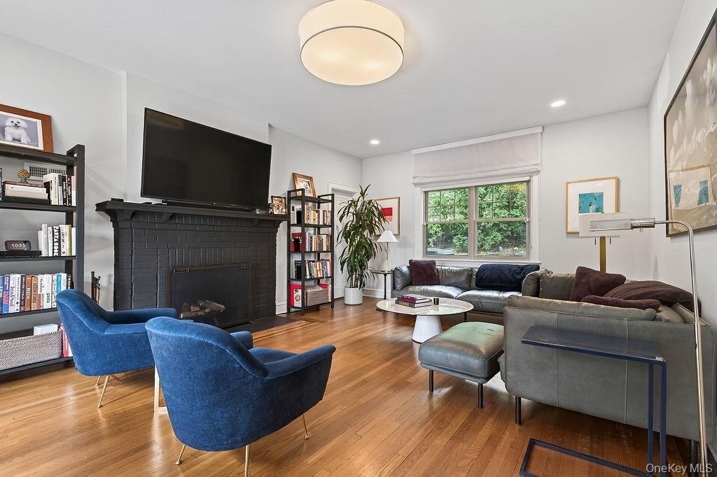 33 Lynwood Road - Photo 3