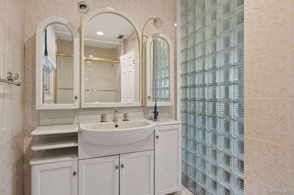 33 Lynwood Road - Photo 18