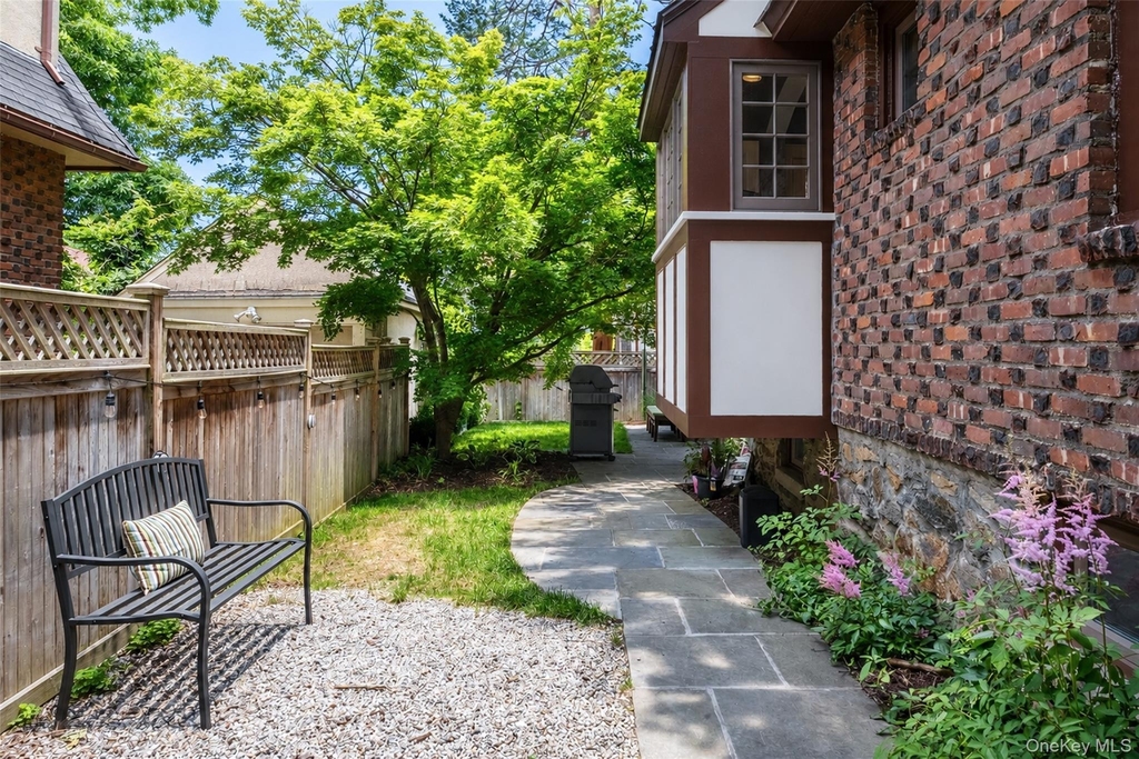 17 Bonnett Avenue - Photo 41