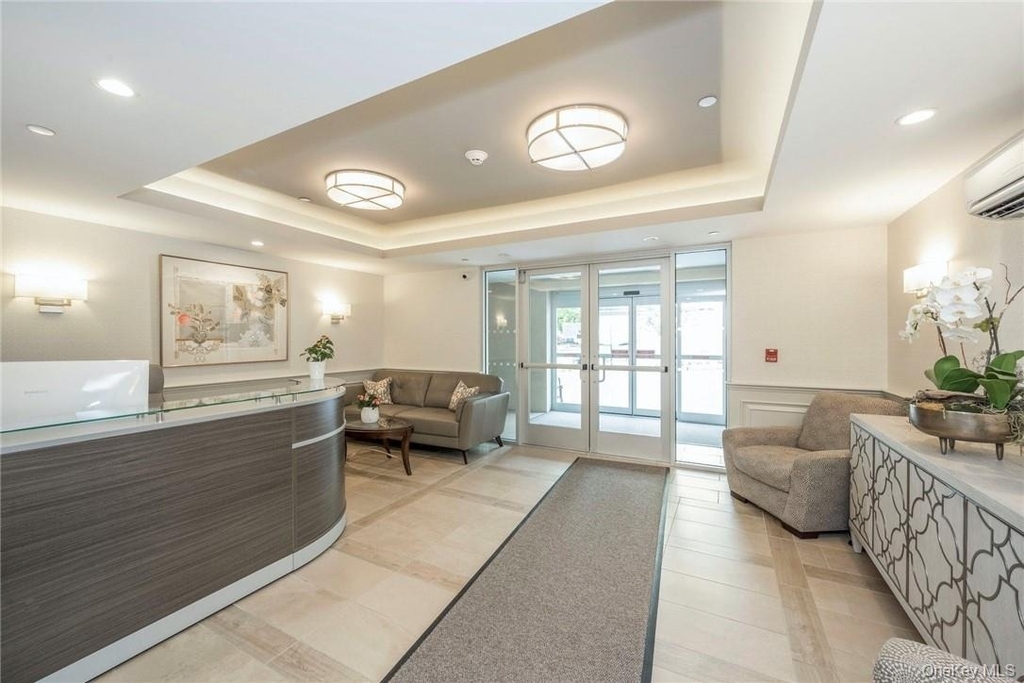 40 Jackson Avenue - Photo 0