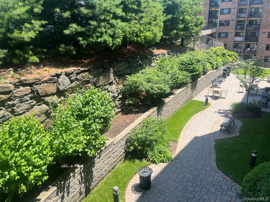 40 Jackson Avenue - Photo 15