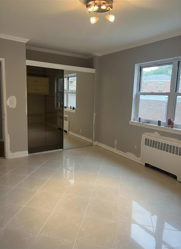 196-23 Dunton Avenue - Photo 11