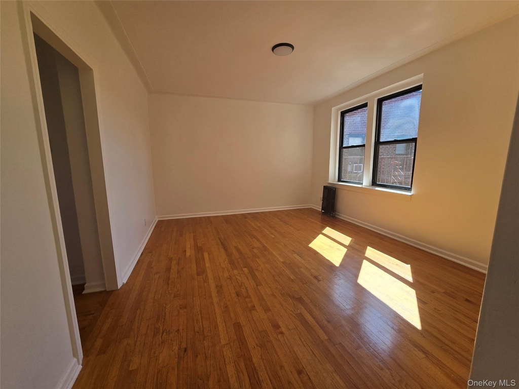 62-64 Saunders Street - Photo 2