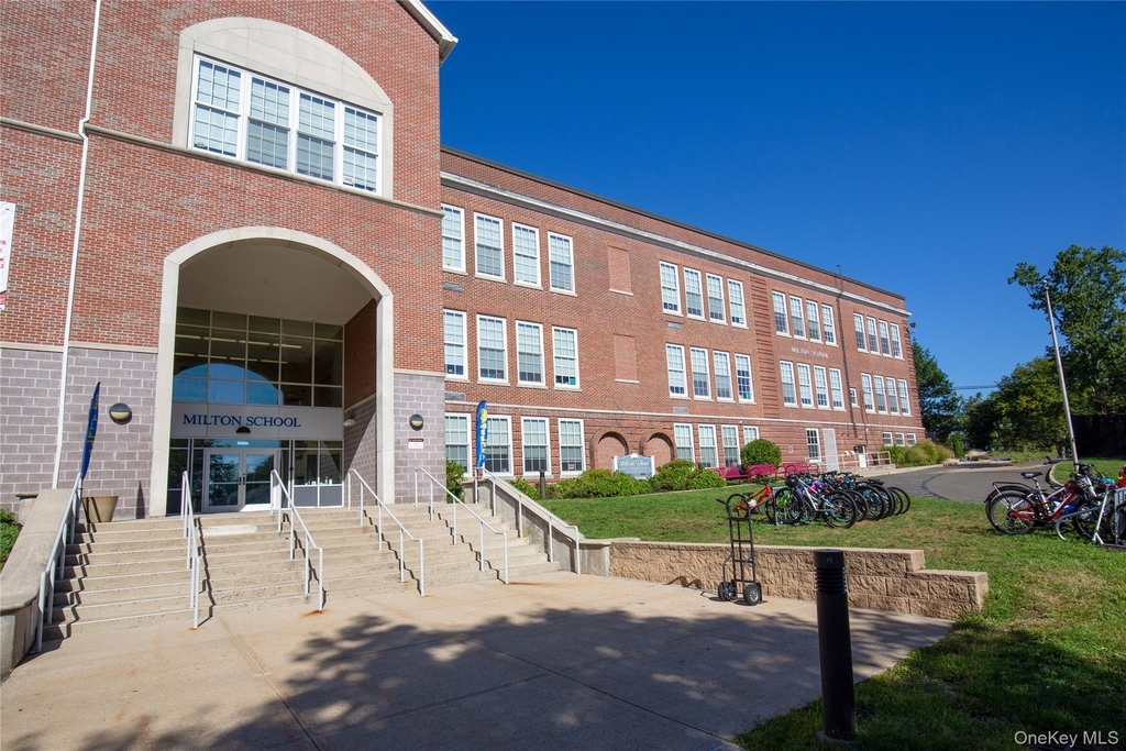 36 Dearborn Avenue - Photo 25