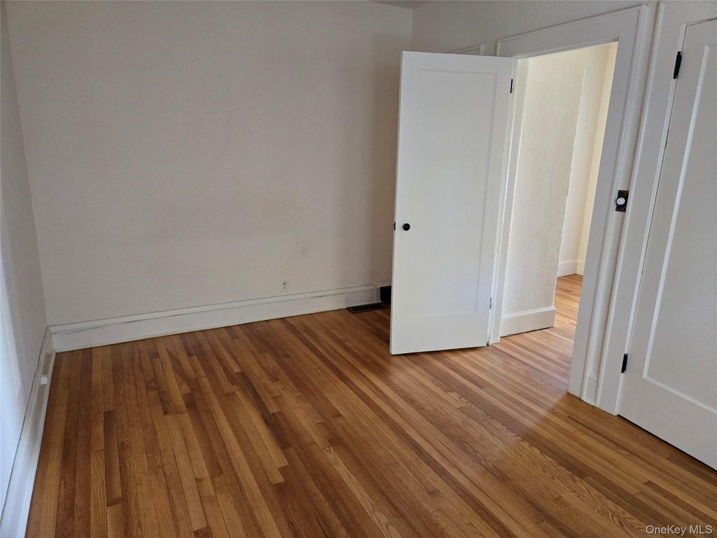 160 Glengariff Road - Photo 5