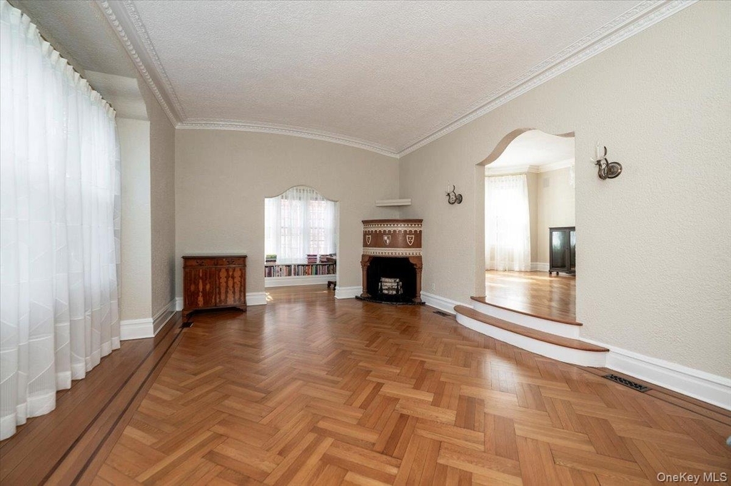 47 E Penn Street - Photo 2