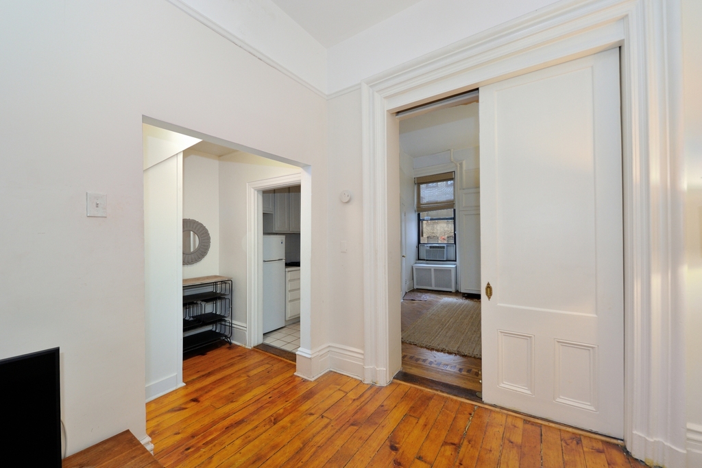 251 East 49th Street - Photo 2