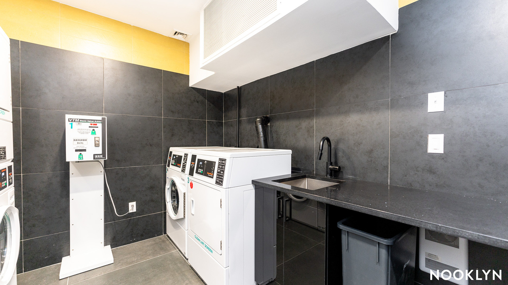 654 Madison St 11221 - Photo 14