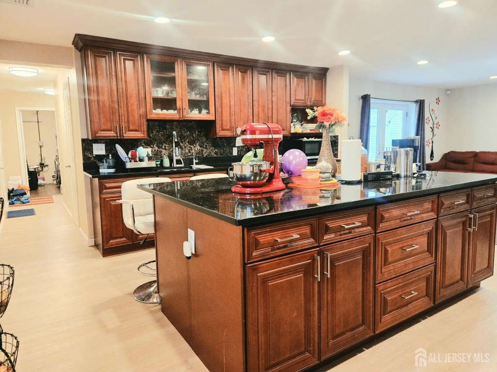 35 Clark Avenue - Photo 18