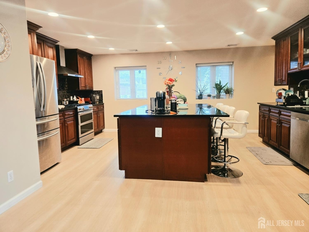 35 Clark Avenue - Photo 16
