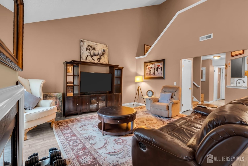 492 Bayberry Court - Photo 8