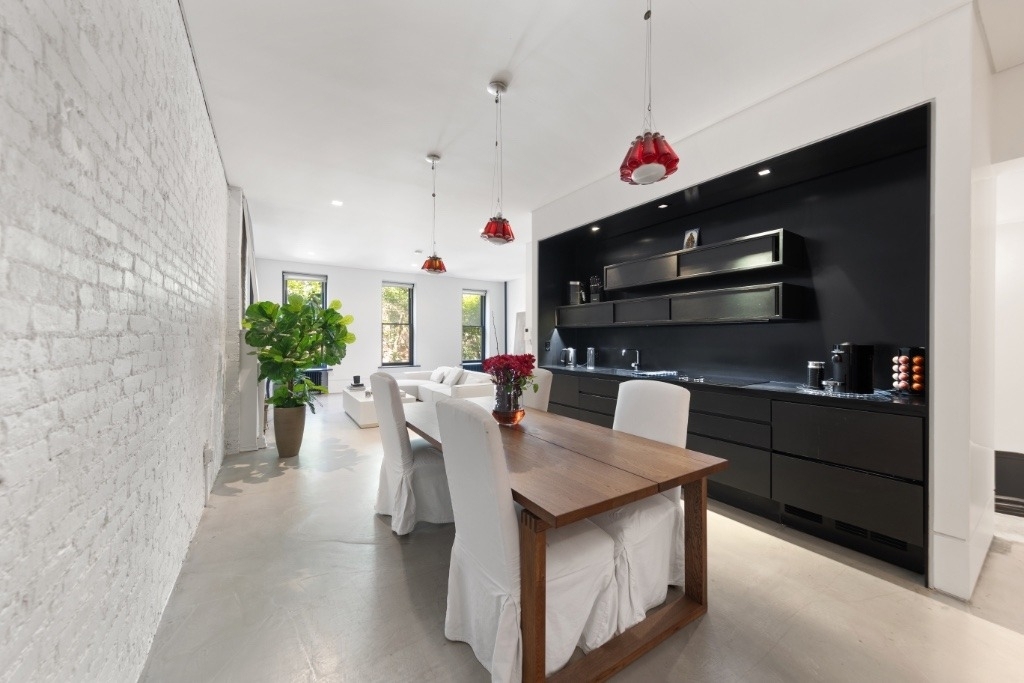 126 E 62nd Street - Photo 6