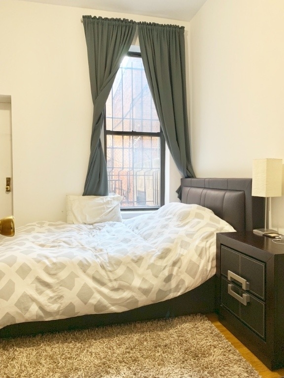 224 E 27th Street - Photo 3