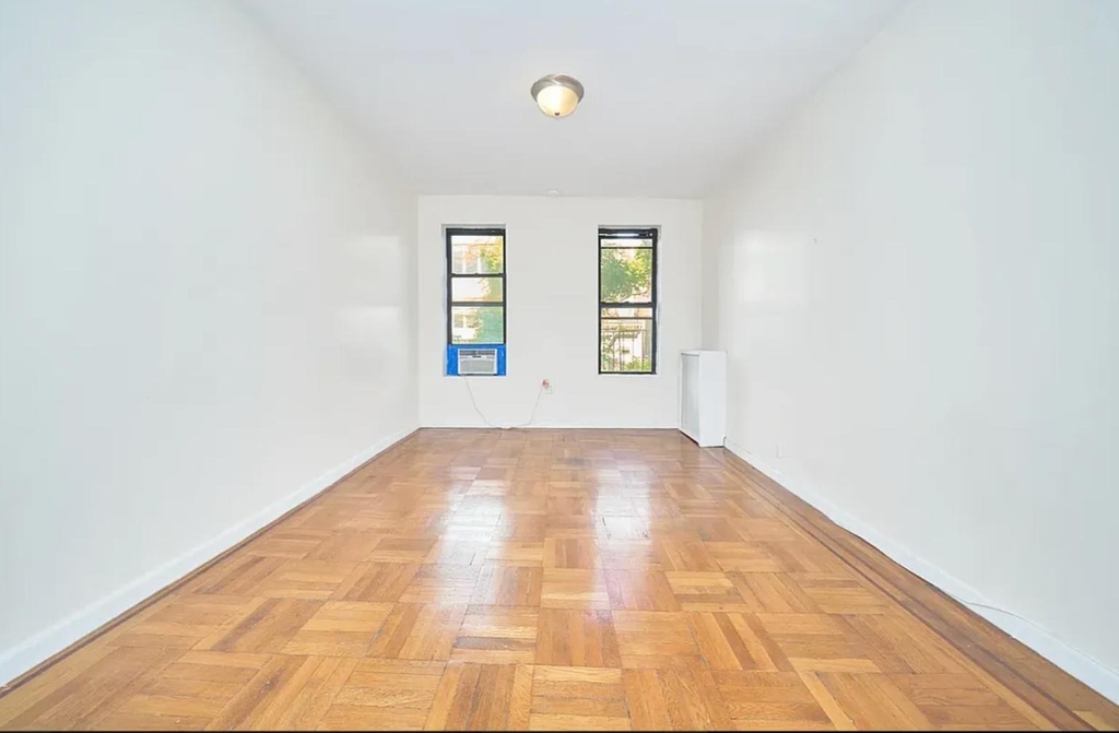 223 E 58th Street - Photo 1