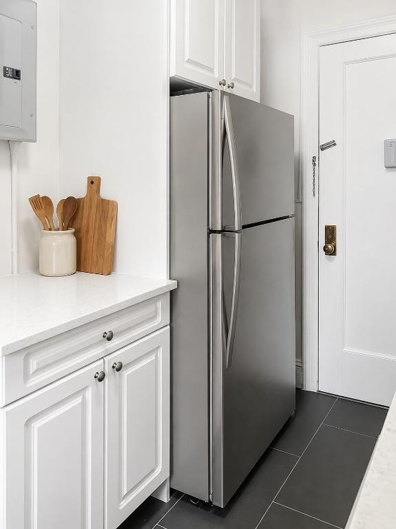 425 Riverside Drive - Photo 3