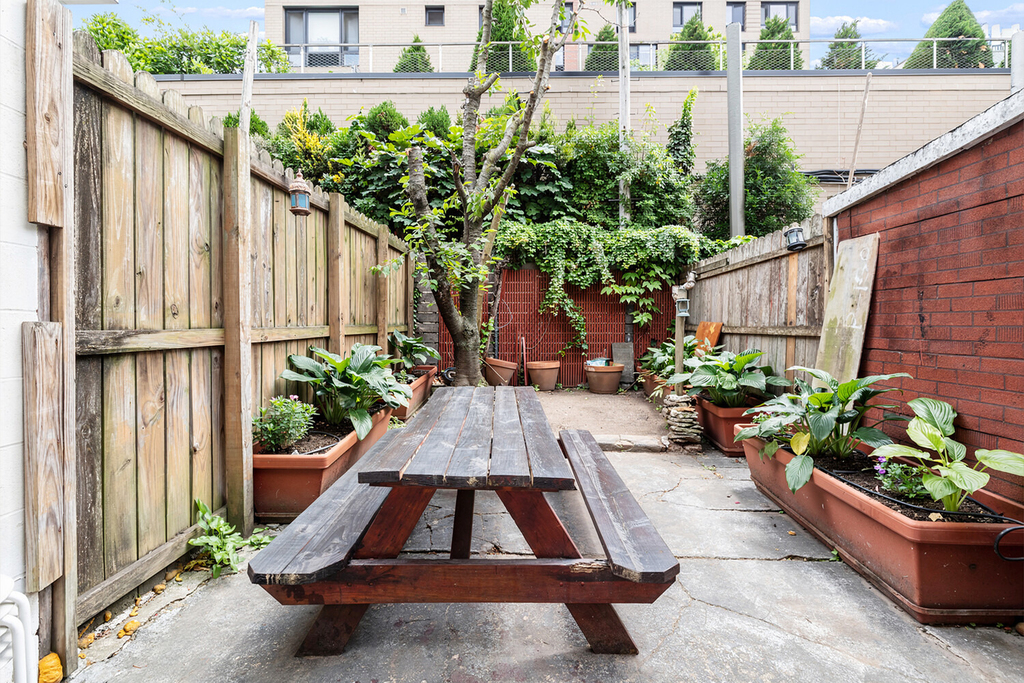 150 Powers Street - Photo 8