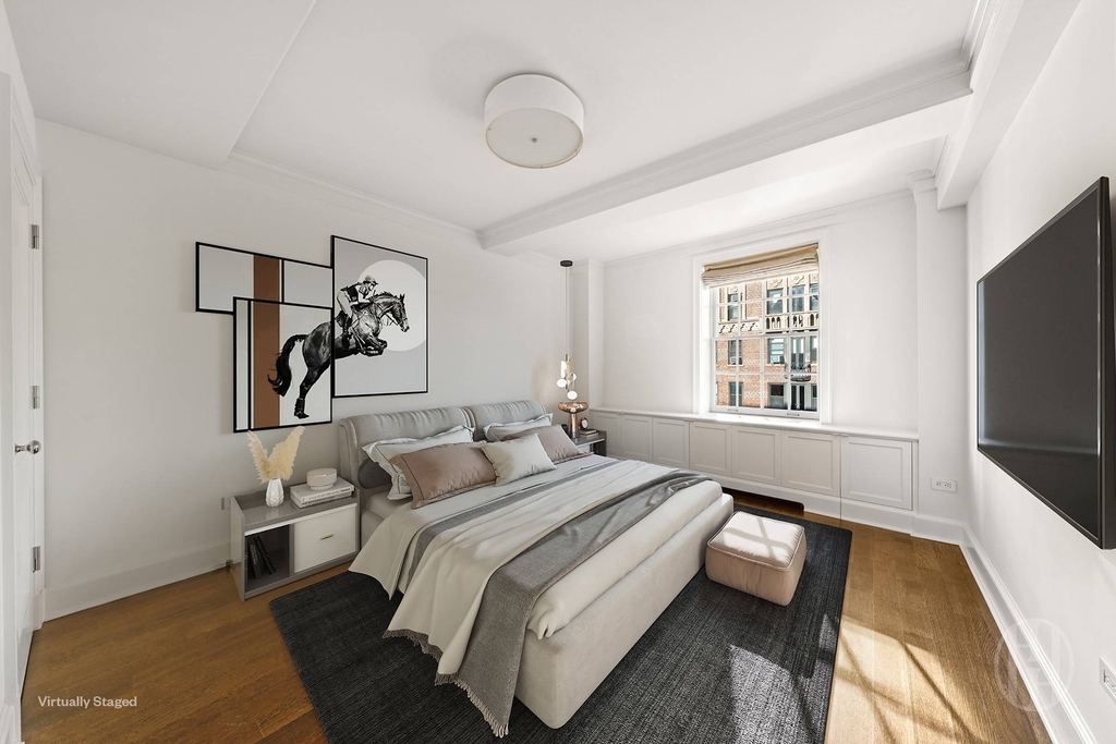 28 E 10th Street - Photo 4
