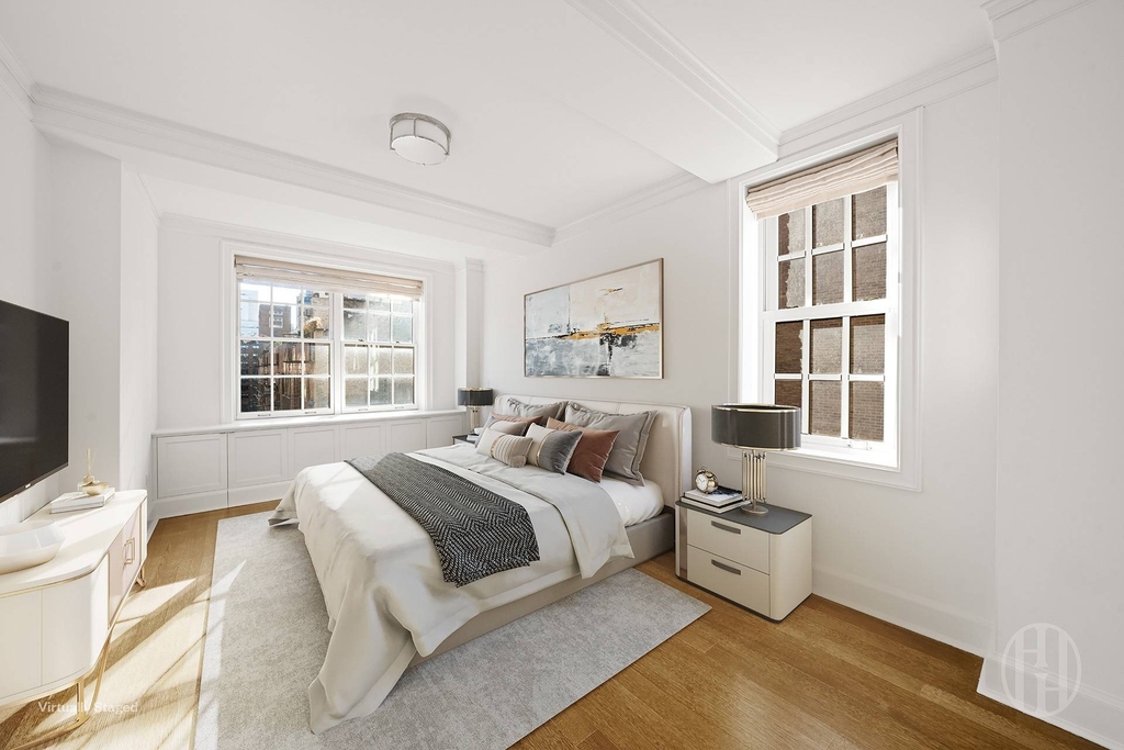 28 E 10th Street - Photo 5