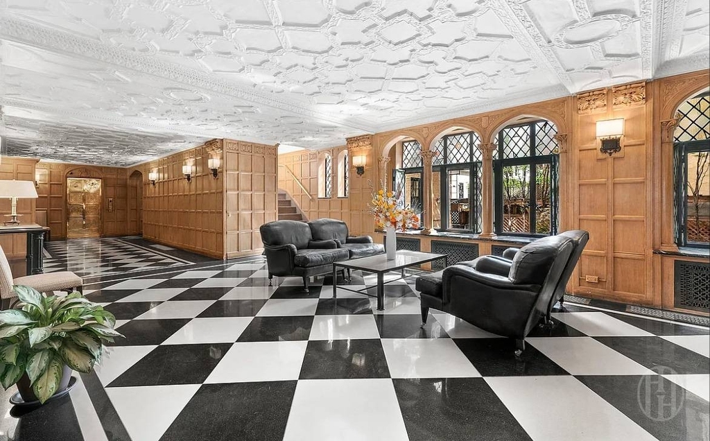 28 E 10th Street - Photo 12