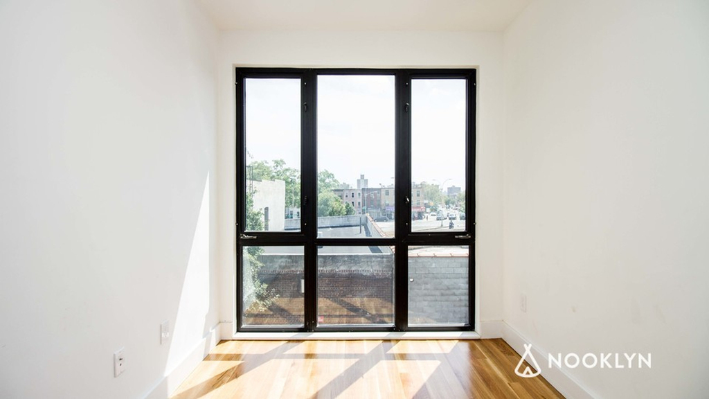 102 Somers St 11233 - Photo 5