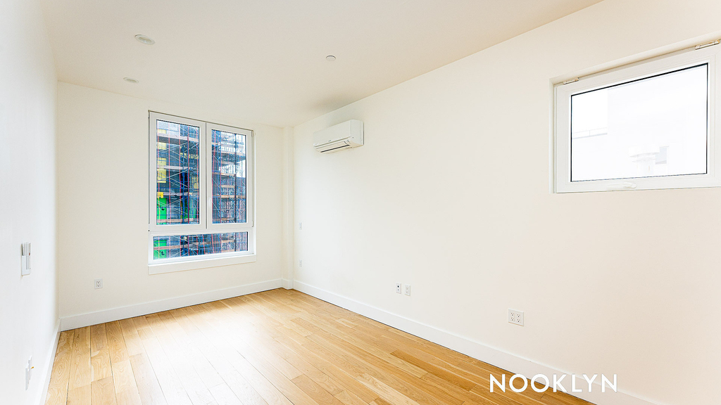 1052 Greene Ave 11221 - Photo 6