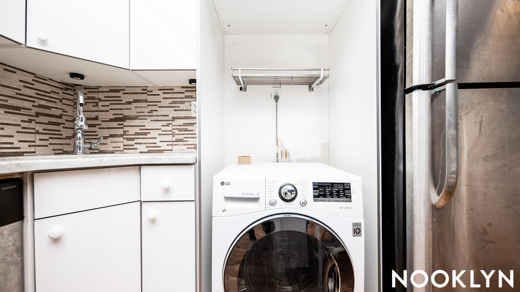 68 Halsey St 11216 - Photo 2