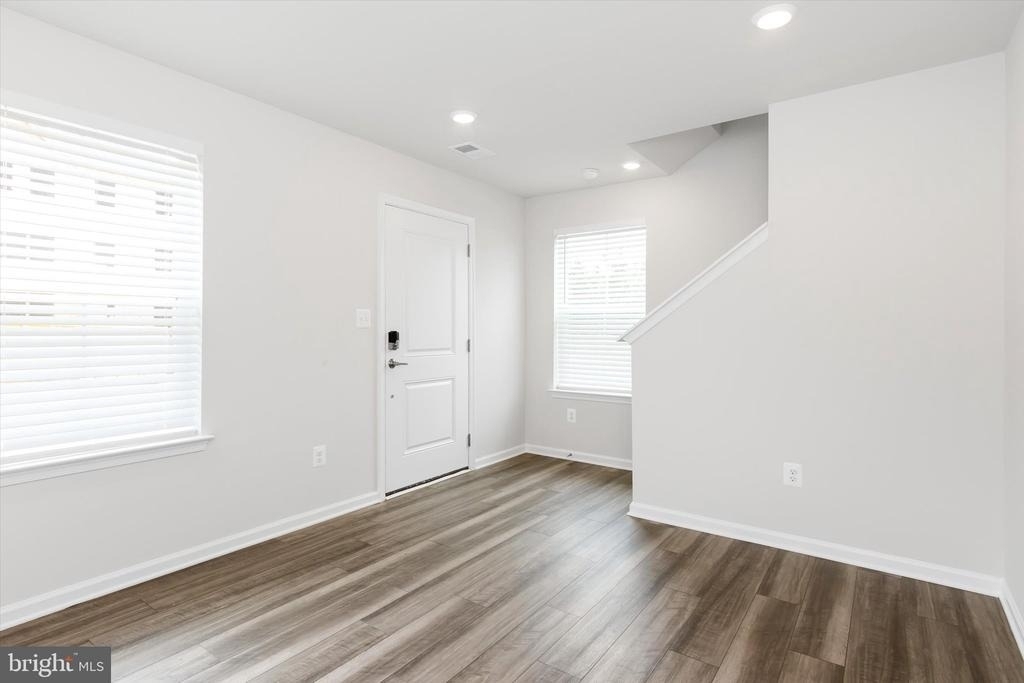 405 17th Avenue - Photo 4