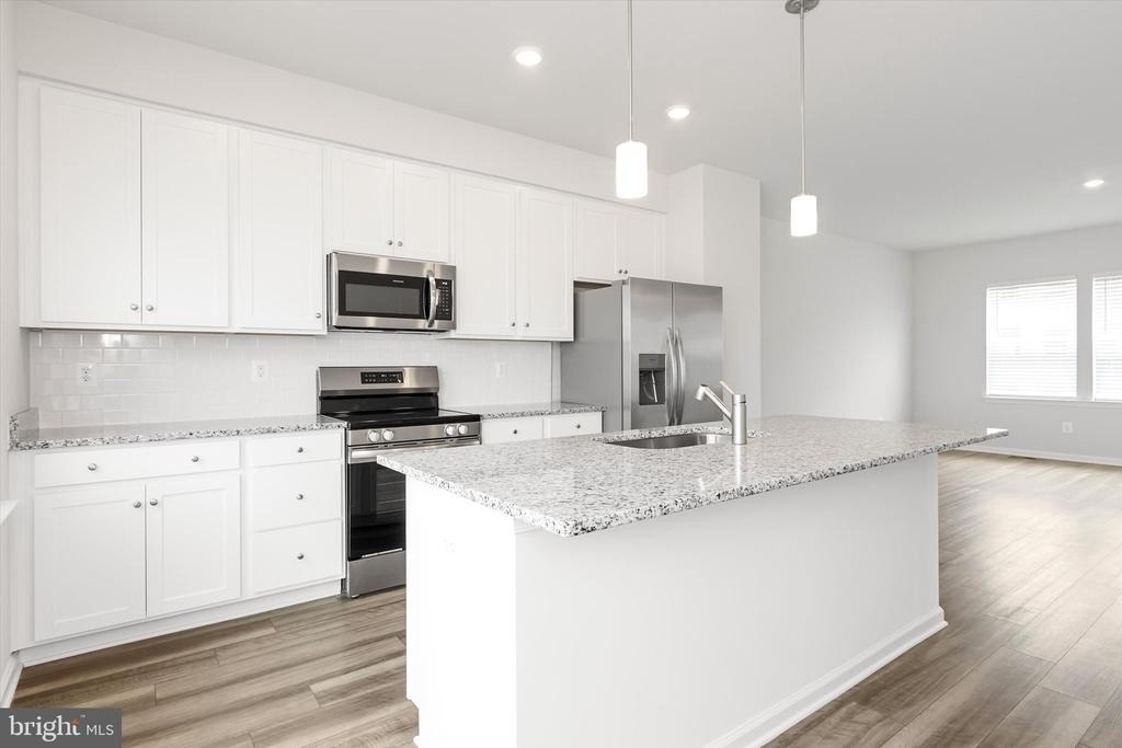 405 17th Avenue - Photo 5
