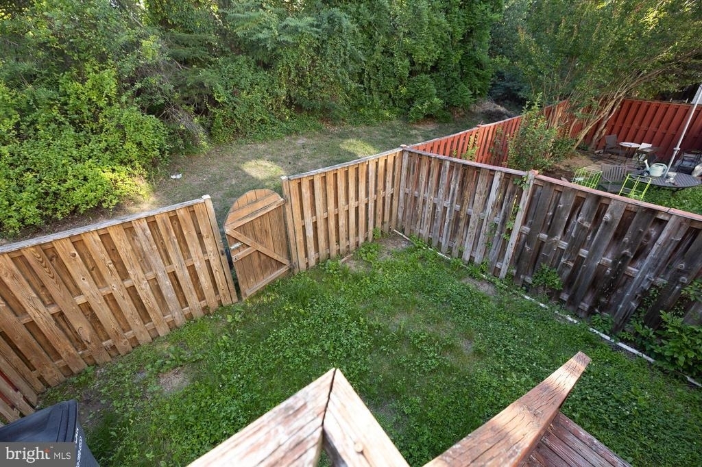 12866 Hyannis Lane - Photo 18