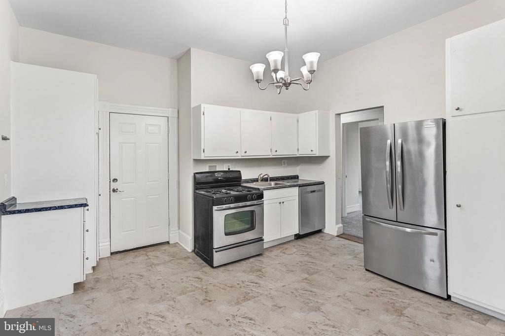 8753 Signal Hill Road - Photo 9