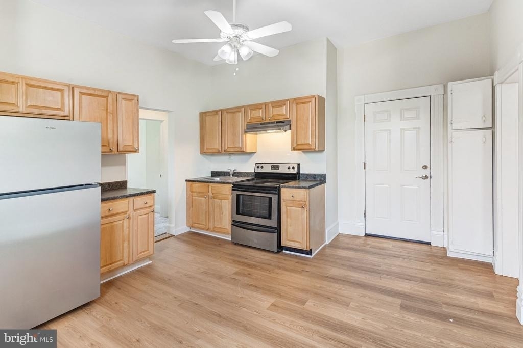 8753 Signal Hill Road - Photo 4