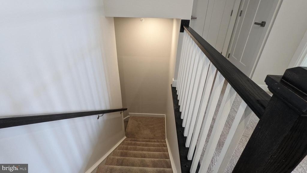 42595 Burbank Terrace - Photo 11