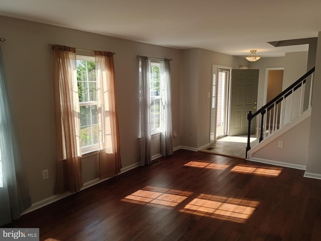 345 Silver Ridge Drive - Photo 3
