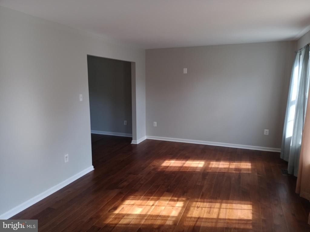 345 Silver Ridge Drive - Photo 4
